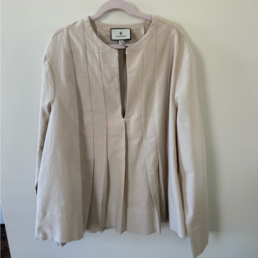 Tuckernuck women’s peplum style beige top size Medium.  NWT!